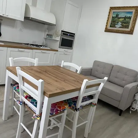 Casa Lenzona 2 *