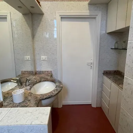 Casa Lenzona 2 Apartment