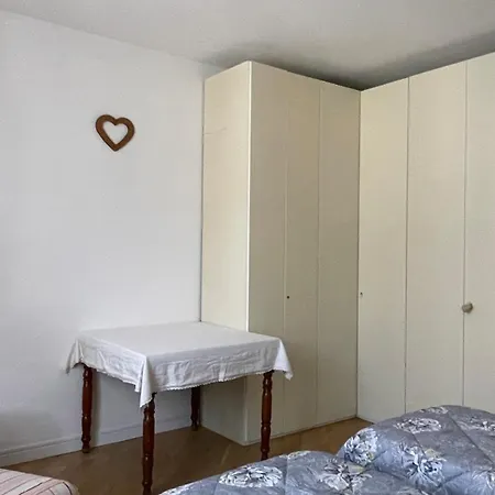 Casa Lenzona 2 *